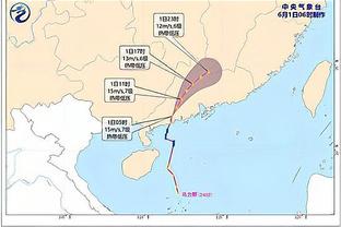 图片报：维尔茨全场12.6km跑动最多，他父母以狂欢节打扮现场观战